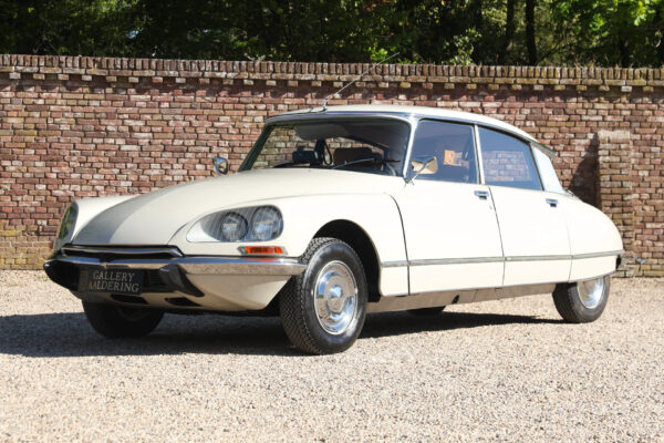 Citroën DS20 Pallas “Beige Albatros” 1971